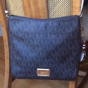 Crossbody bag